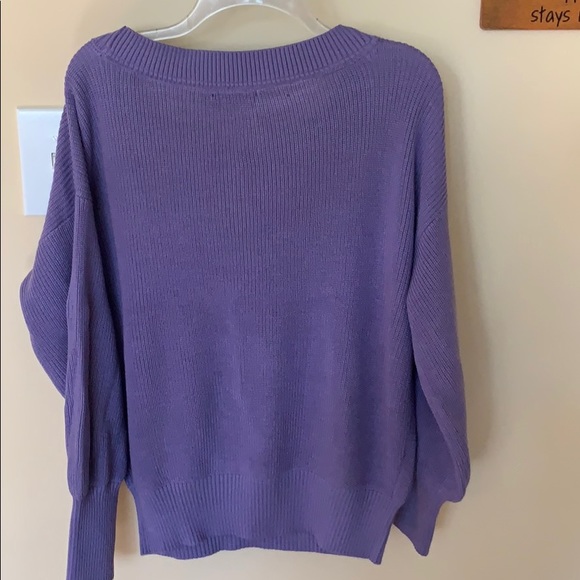 Sweater - Picture 3 of 3